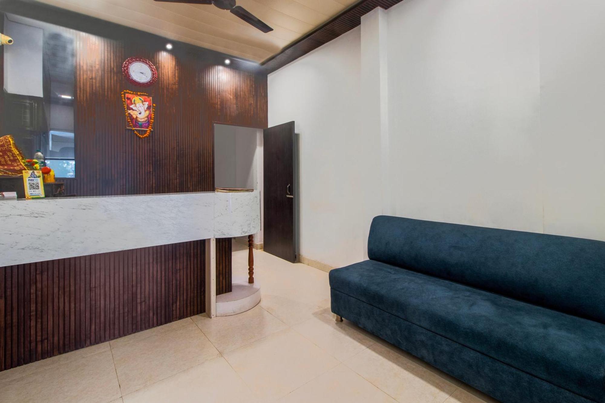 Hotel O Om Pushp Residency Mathura Exterior foto